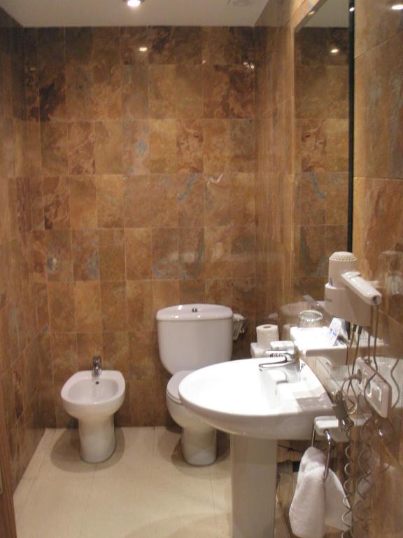 Hostal Mallorquines Riudarenes Szoba fotó